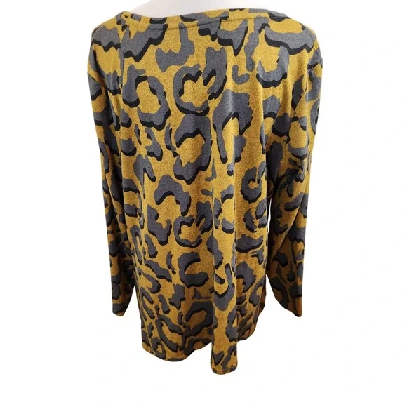 LOGO Lori Goldstein Leopard Print Tunic Top Womens XL‎ Long Sleeve Pockets Cozy - Picture 3 of 8